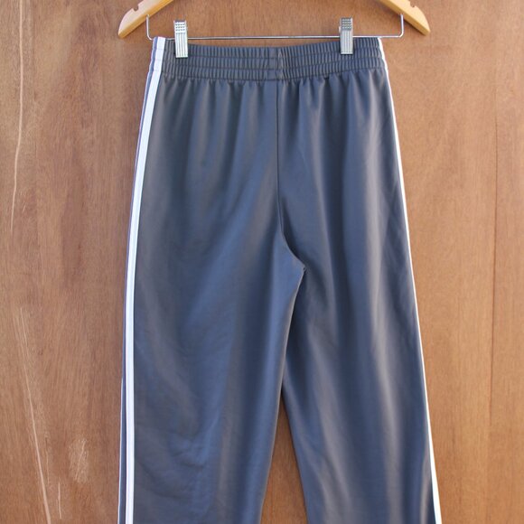Adidas Boys Joggers Size Large 14/16 Gray with White Stripes - Picture 3 of 4